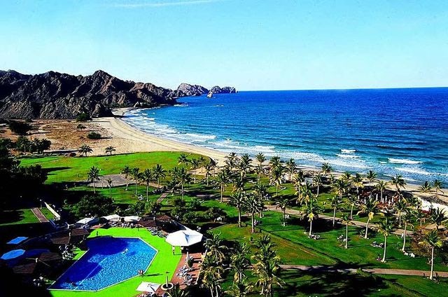 Jet to Oman, and Experience an Arabian Holiday Trip