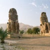 800px-Luxor,_West_Bank,_Colossi_of_Memnon,_afternoon,_Egypt,_Oct_2004.jpg