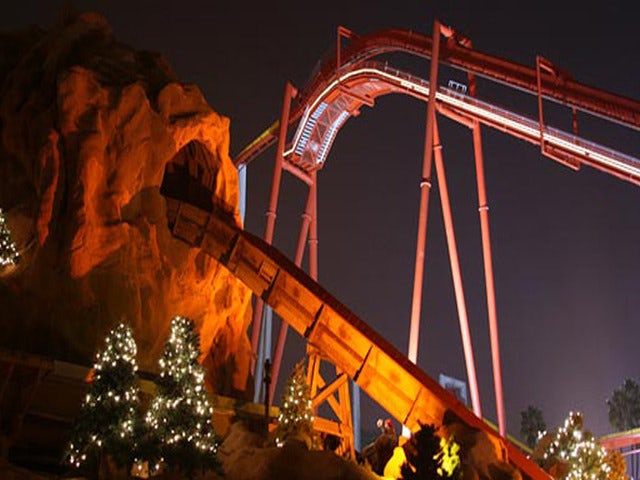Ride the World's Tallest Water Ride on a Knott’s Berry Farm All Day Trip