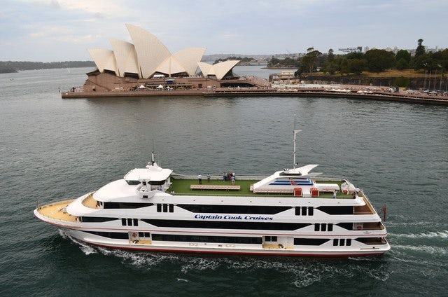 Book a Sydney Harbour Dinner Cruise	